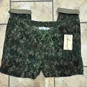 NWT Women’s Vintage Havana Snake Skin Print Joggers Drawstring Brown Pants Small